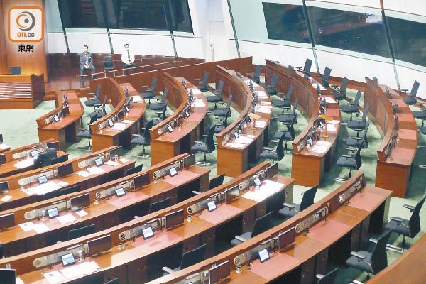 泛民總辭抗議DQ,建制派將主導議會,外界擔心淪為「一言堂」。