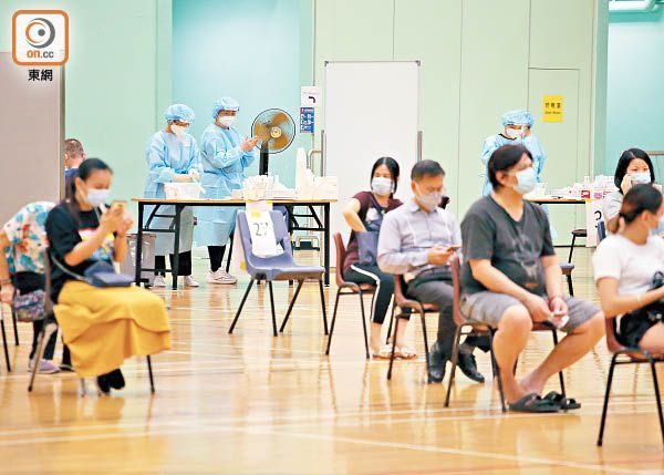 如所有有病徵的人都接受測試,料可阻止第四波疫情來臨。