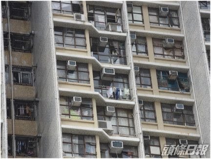 葵盛東邨盛安樓1607室於2017年曾發生的弒母案。資料圖片|autox333
